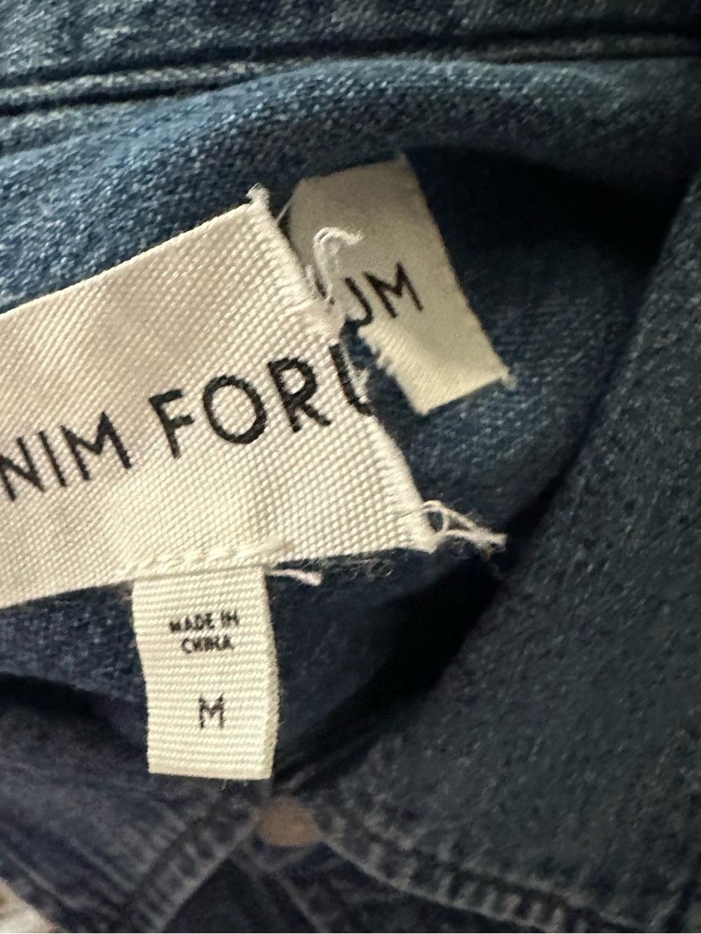 Aritzia Denim Forum The '80s Comfy Denim Shirt - Picture 4 of 4